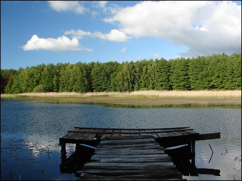 Dziesi�� starych ko�cio��w i jeden megalit