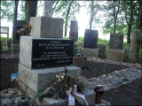 Uporządkowane nagrobki poniemieckie w Węgorzewie Koszalińskim (czego nie można powiedzieć o cmentarzu w Jamnie)