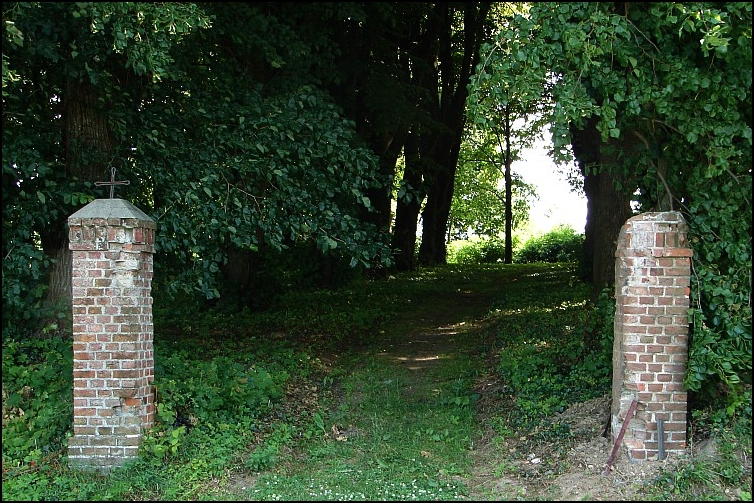 Dooko�a jeziora Jamno oraz wizyta w arboretum (42 i 35 km)