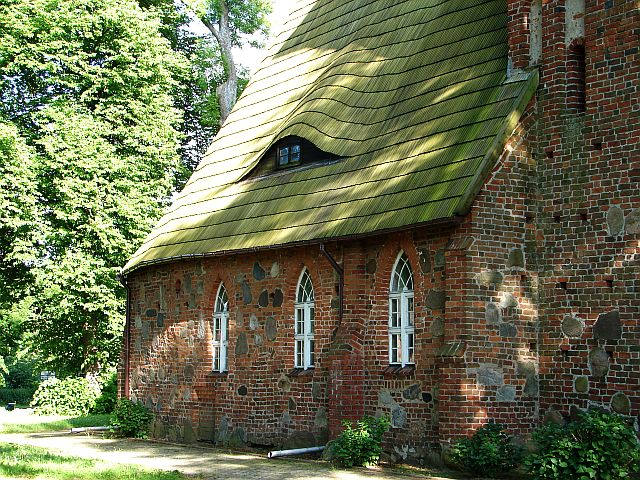 Iwi�cino - wioska ko�ca �wiata (24 km)